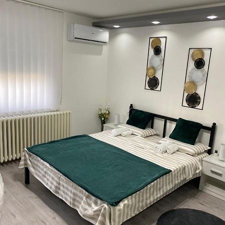 Manirosi 5 Apartment Subotica Luaran gambar